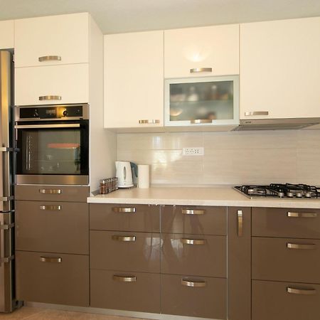 Apartmani Darinka 巴什卡沃达 外观 照片