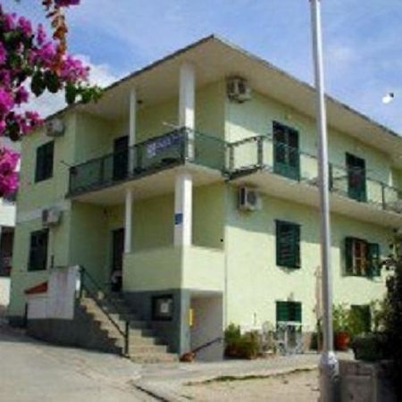 Apartmani Darinka 巴什卡沃达 外观 照片