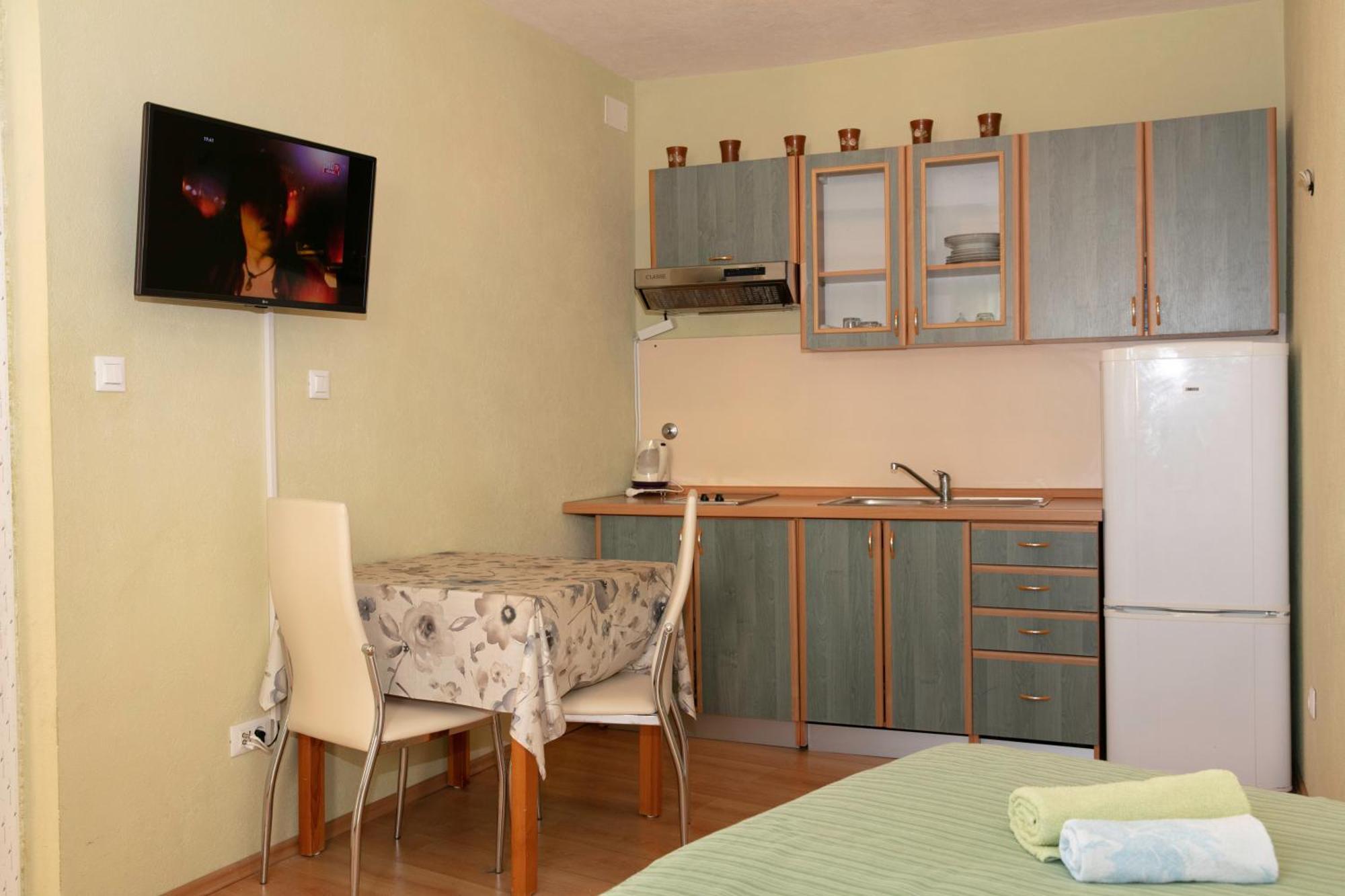 Apartmani Darinka 巴什卡沃达 外观 照片