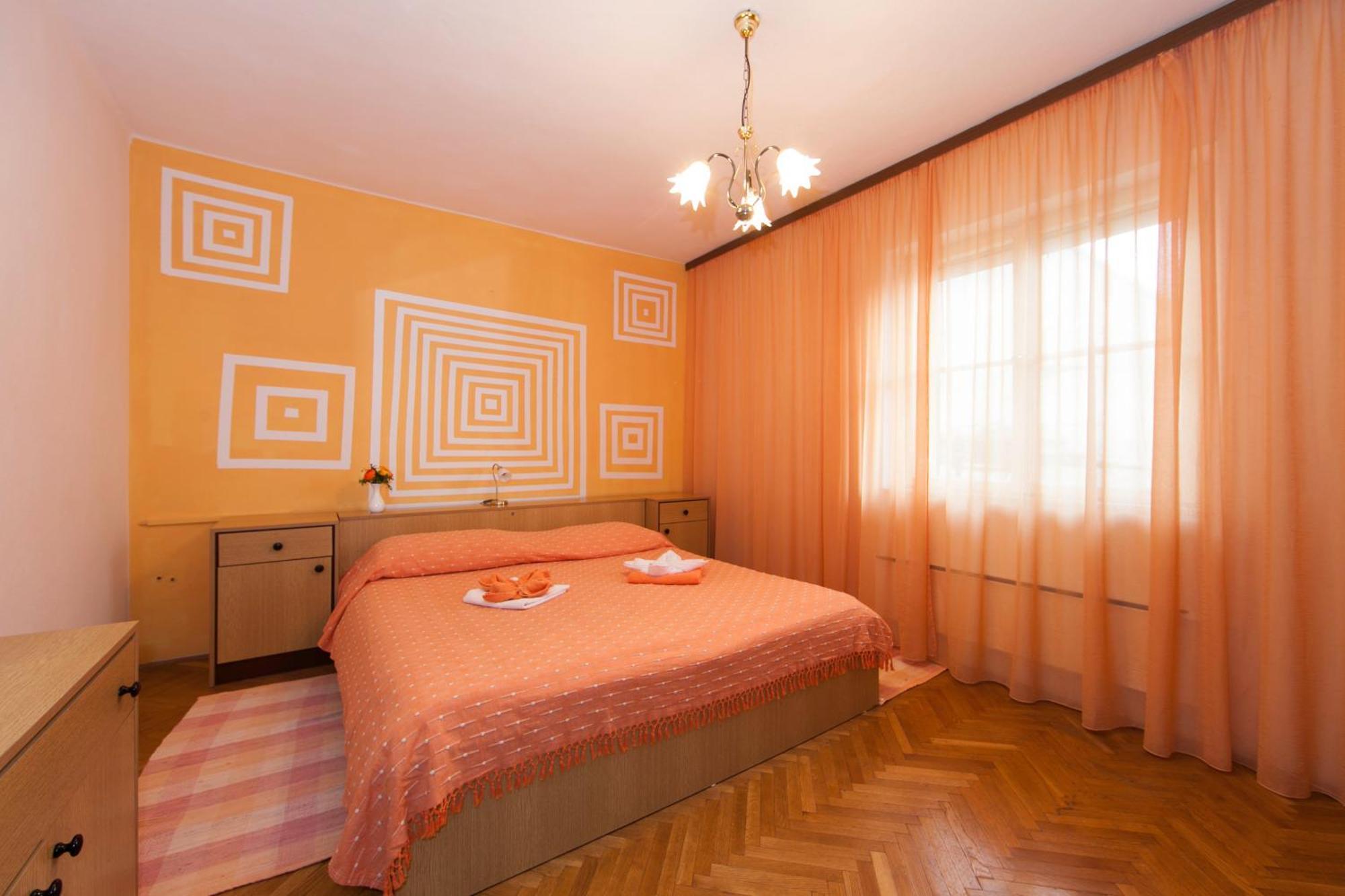 Apartmani Darinka 巴什卡沃达 外观 照片