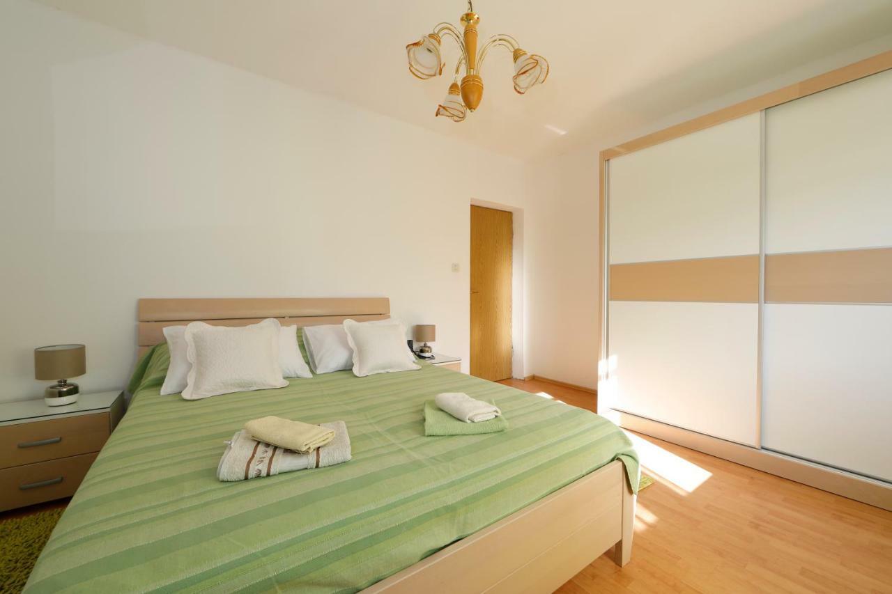 Apartmani Darinka 巴什卡沃达 外观 照片