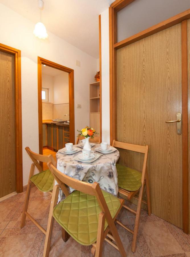 Apartmani Darinka 巴什卡沃达 外观 照片
