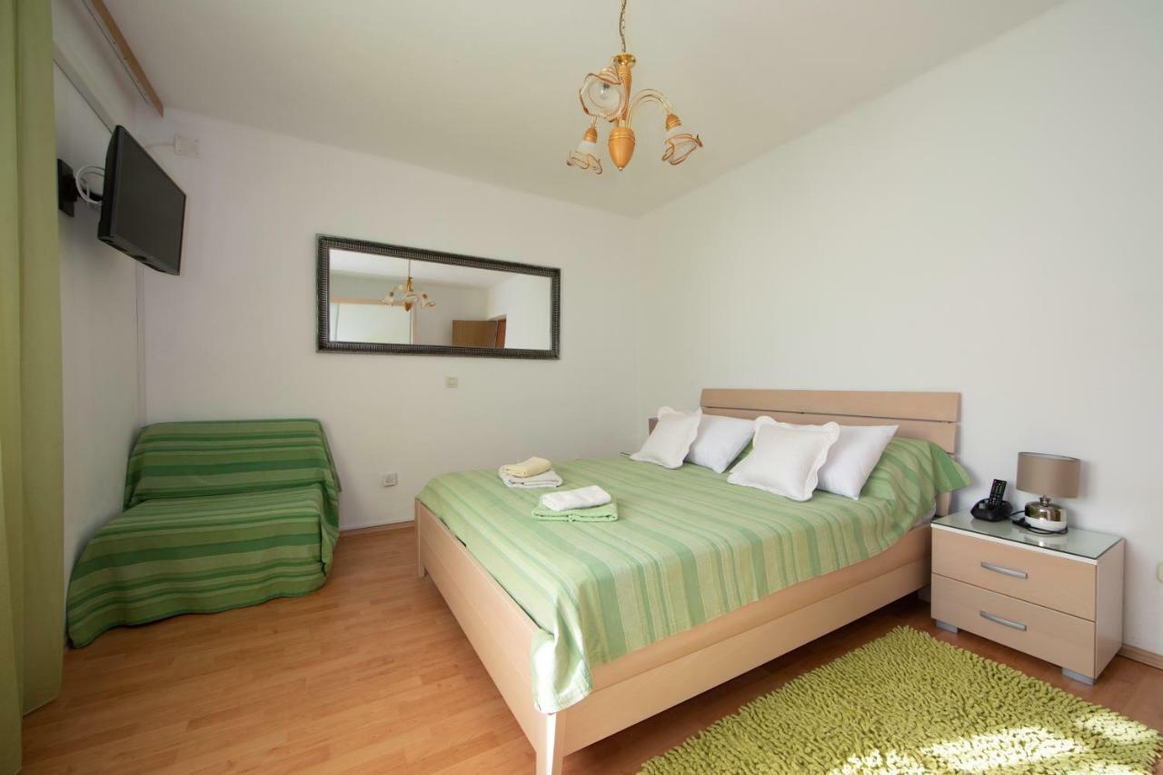 Apartmani Darinka 巴什卡沃达 外观 照片