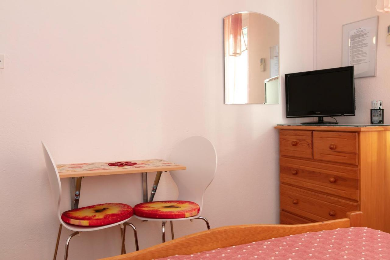 Apartmani Darinka 巴什卡沃达 外观 照片