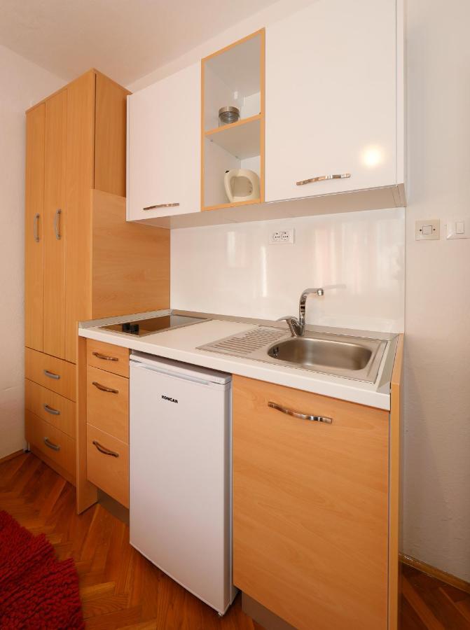 Apartmani Darinka 巴什卡沃达 外观 照片